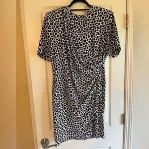 5/$25 Vintage 90s sleek giraffe print /animal print mini dress by Liz Claiborne